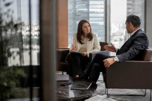 Headhunting para identificar talento especializado en posiciones clave