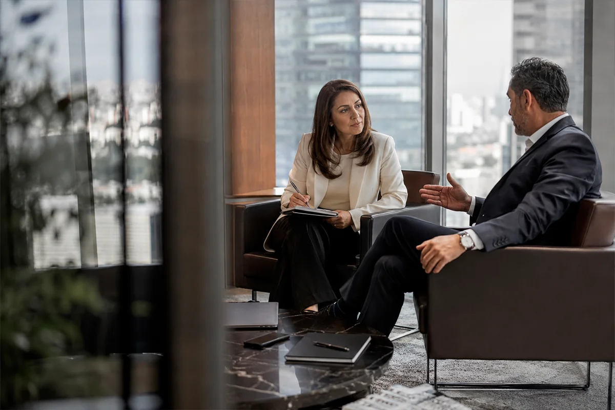 Headhunting para identificar talento especializado en posiciones clave